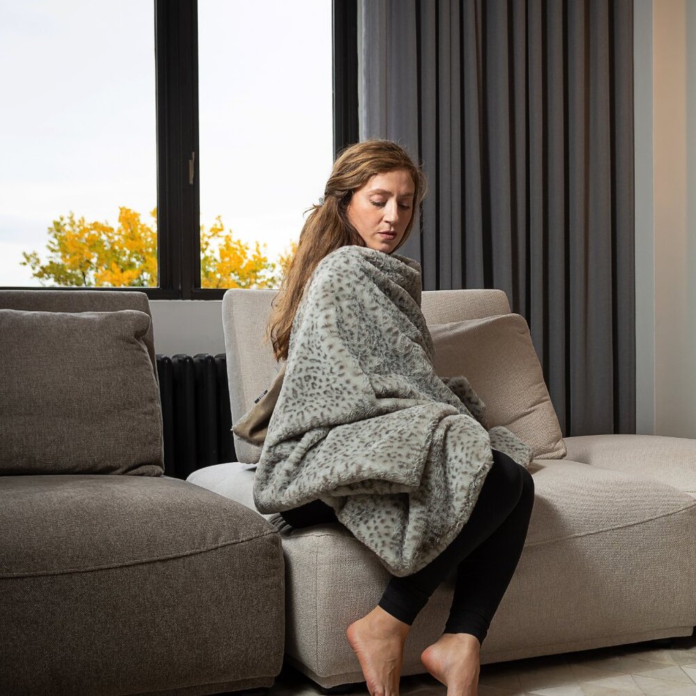 Luxe Home Decor Classic Faux Fur Throw | 1-Piece | Lynx | 50"x60"